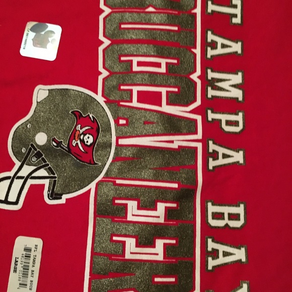Tampa Bay Buccaneers t-shirt - Picture 2 of 3